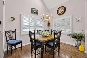 2 Crescent Ct, Centerport, NY 11721 - Photo 7