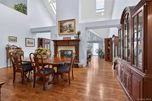 2 Crescent Ct, Centerport, NY 11721 - Photo 13