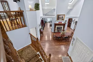 2 Crescent Ct, Centerport, NY 11721 - Photo 11