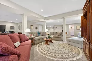 2 Crescent Ct, Centerport, NY 11721 - Photo 27