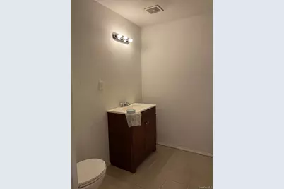 45 Autumn Drive, Plainview, NY 11803 - Photo 17