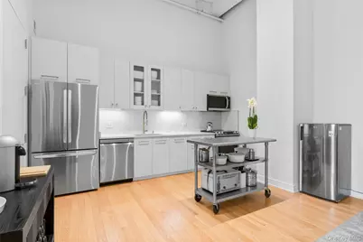 25 Leroy Place #212, New Rochelle, NY 10805 - Photo 3