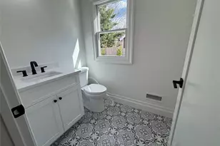 11 1st St, Glenwood Landing, NY 11547 - Photo 5