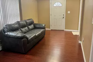 80 Earl St, Deer Park, NY 11729 - Photo 5