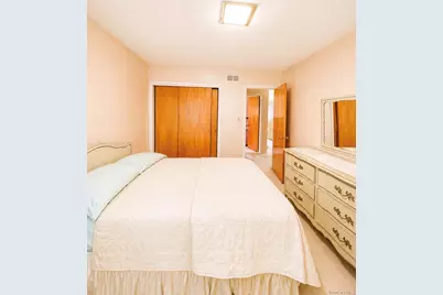 1209 Hempstead Avenue, Malverne, NY 11565 - Photo 15