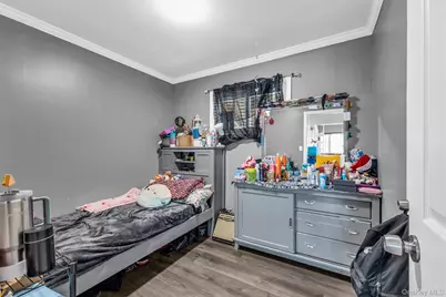 147 Front Avenue, Brentwood, NY 11717 - Photo 9