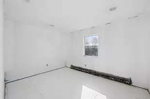 6 1st Ave, Holtsville, NY 11742 - Photo 17