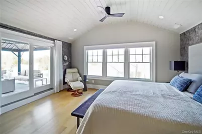 68 Foster Avenue #9, Hampton Bays, NY 11946 - Photo 17