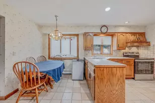 46 Anita Pl, Farmingdale, NY 11735 - Photo 13