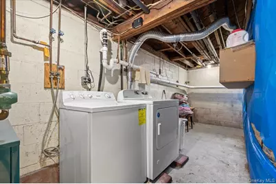 316 S 3rd Street, Lindenhurst, NY 11757 - Photo 11