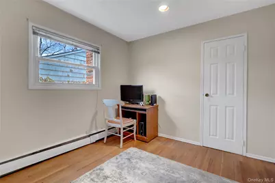 27 Cedar Street, Syosset, NY 11791 - Photo 19