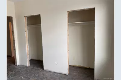 21 Cedar Swamp Road, Glen Cove, NY 11542 - Photo 3