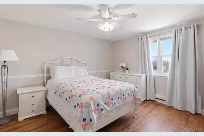 44 S Howells Avenue, Farmingville, NY 11738 - Photo 13