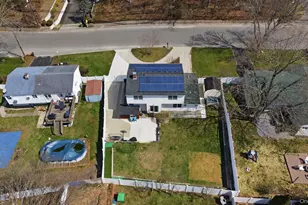 44 S Howells Ave, Farmingville, NY 11738 - Photo 3