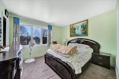 91-04 218th Place, Queens Village, NY 11428 - Photo 17