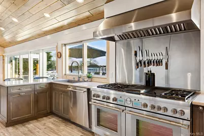 18 Matilda Court, Bayport, NY 11705 - Photo 5