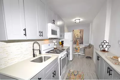 19 Abeel Street #2E, Yonkers, NY 10705 - Photo 11