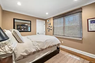 2 Memas Ct, Dix Hills, NY 11746 - Photo 27