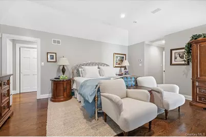 2 Memas Court, Dix Hills, NY 11746 - Photo 31