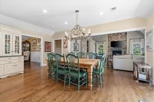 2 Memas Ct, Dix Hills, NY 11746 - Photo 17