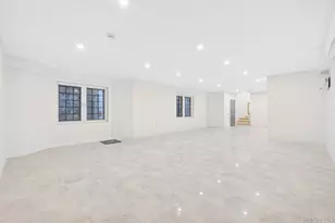 150-17 Hawtree St, Ozone Park, NY 11417 - Photo 43