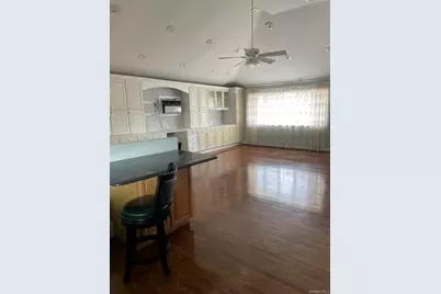 7 Motor Lane, Old Bethpage, NY 11804 - Photo 3