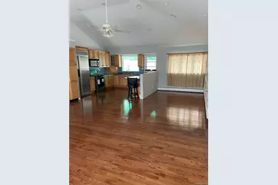 7 Motor Lane, Old Bethpage, NY 11804 - Photo 5