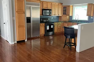 7 Motor Ln, Old Bethpage, NY 11804 - Photo 7