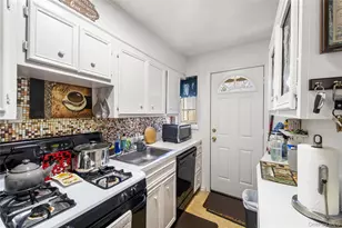 224-23 Manor Rd, Queens Village, NY 11427 - Photo 7