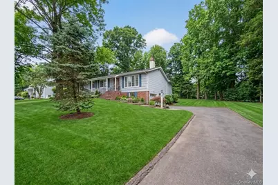 17 Victoria Drive, Airmont, NY 10901 - Photo 3