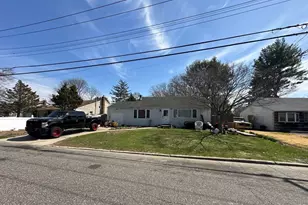 12 Glenwood Ln, Huntington, NY 11743 - Photo 3