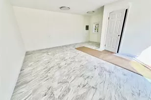 38 Railroad Ave, East Hampton, NY 11937 - Photo 25