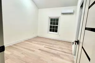 38 Railroad Ave, East Hampton, NY 11937 - Photo 15