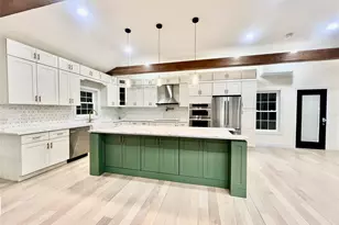 38 Railroad Ave, East Hampton, NY 11937 - Photo 5