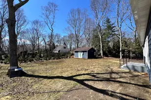 38 Railroad Ave, East Hampton, NY 11937 - Photo 37