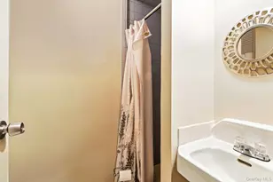 1245 Rhinelander Ave, Bronx, NY 10461 - Photo 25