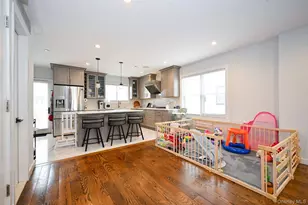 113-11 201st St, Saint Albans, NY 11412 - Photo 9