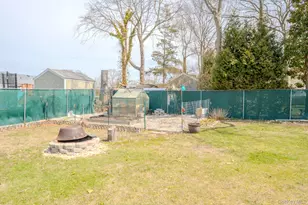 33 Manor Dr, Shirley, NY 11967 - Photo 25