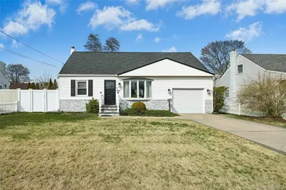 268 42nd Street, Lindenhurst, NY 11757 - Photo 1