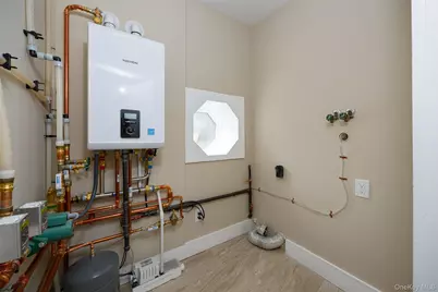 4 Pleasant Lane, Poughkeepsie, NY 12603 - Photo 27