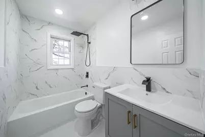 522 Southern Parkway, Uniondale, NY 11553 - Photo 7