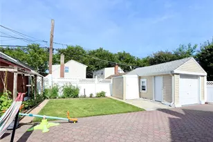 80-27 247th St, Bellerose, NY 11426 - Photo 15