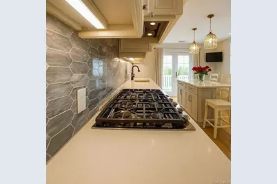 24 Rellim Drive, Glen Cove, NY 11542 - Photo 17