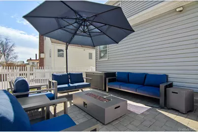 130 Lesoir Avenue, Floral Park, NY 11001 - Photo 29