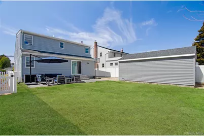 130 Lesoir Avenue, Floral Park, NY 11001 - Photo 27