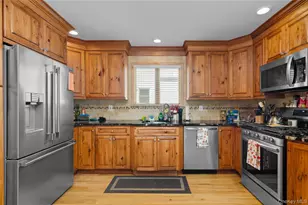 130 Lesoir Ave, Floral Park, NY 11001 - Photo 9