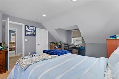 130 Lesoir Avenue, Floral Park, NY 11001 - Photo 23