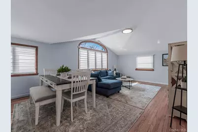 1423 209th Street, Bayside, NY 11360 - Photo 19