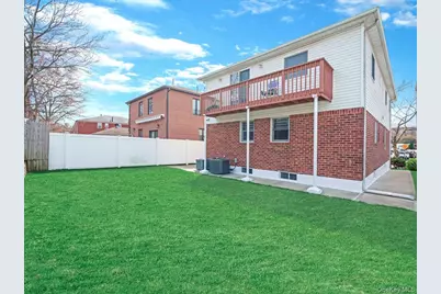 1423 209th Street, Bayside, NY 11360 - Photo 35