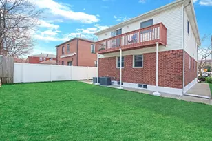 14-23 209th St, Bayside, NY 11360 - Photo 35